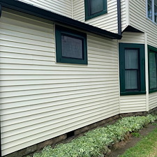 Professional-House-Washing-in-Richmond-Indiana-Soft-Washing-Service-Removes-Heavy-Algae-and-Organic-Growth 1